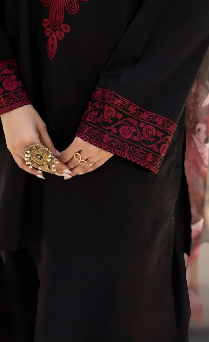 Black Rose Embroidered 3pc