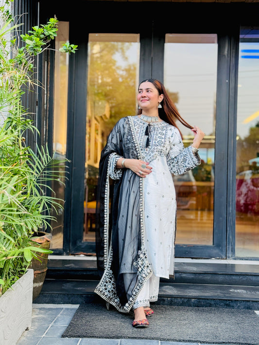 Arfa Embroidered stitched 3pcs