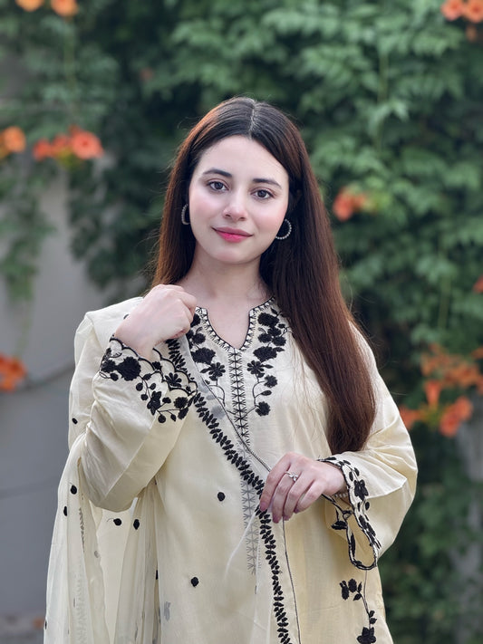 Noor jahan Embroidered 3pc