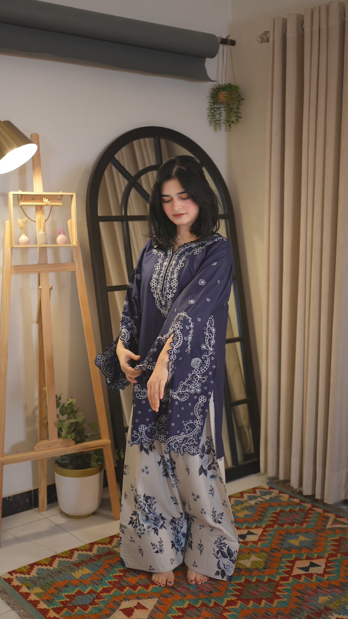 Gul-E-Jaan Embroidered 3pc