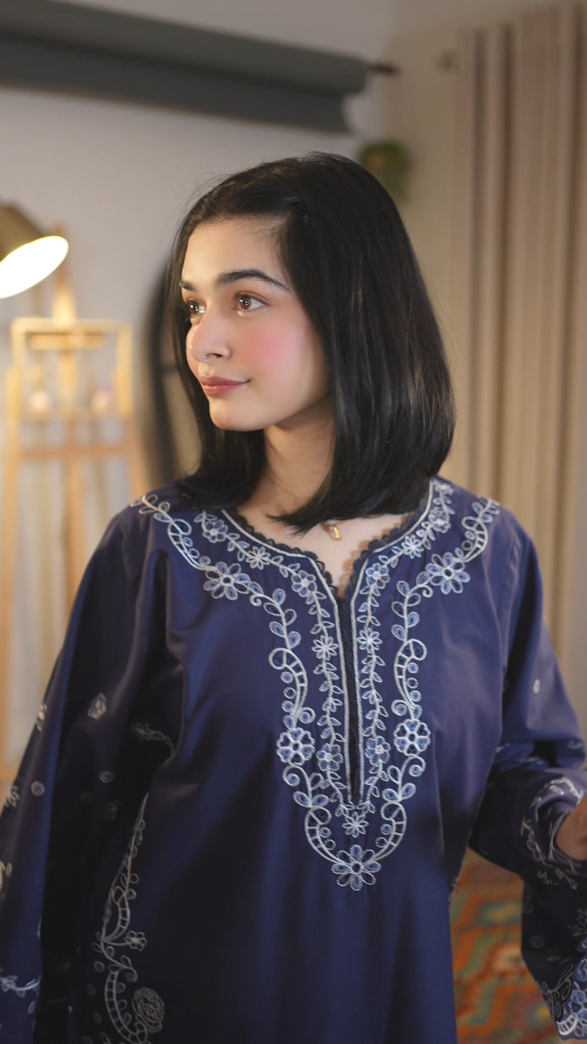 Gul-E-Jaan Embroidered 3pc