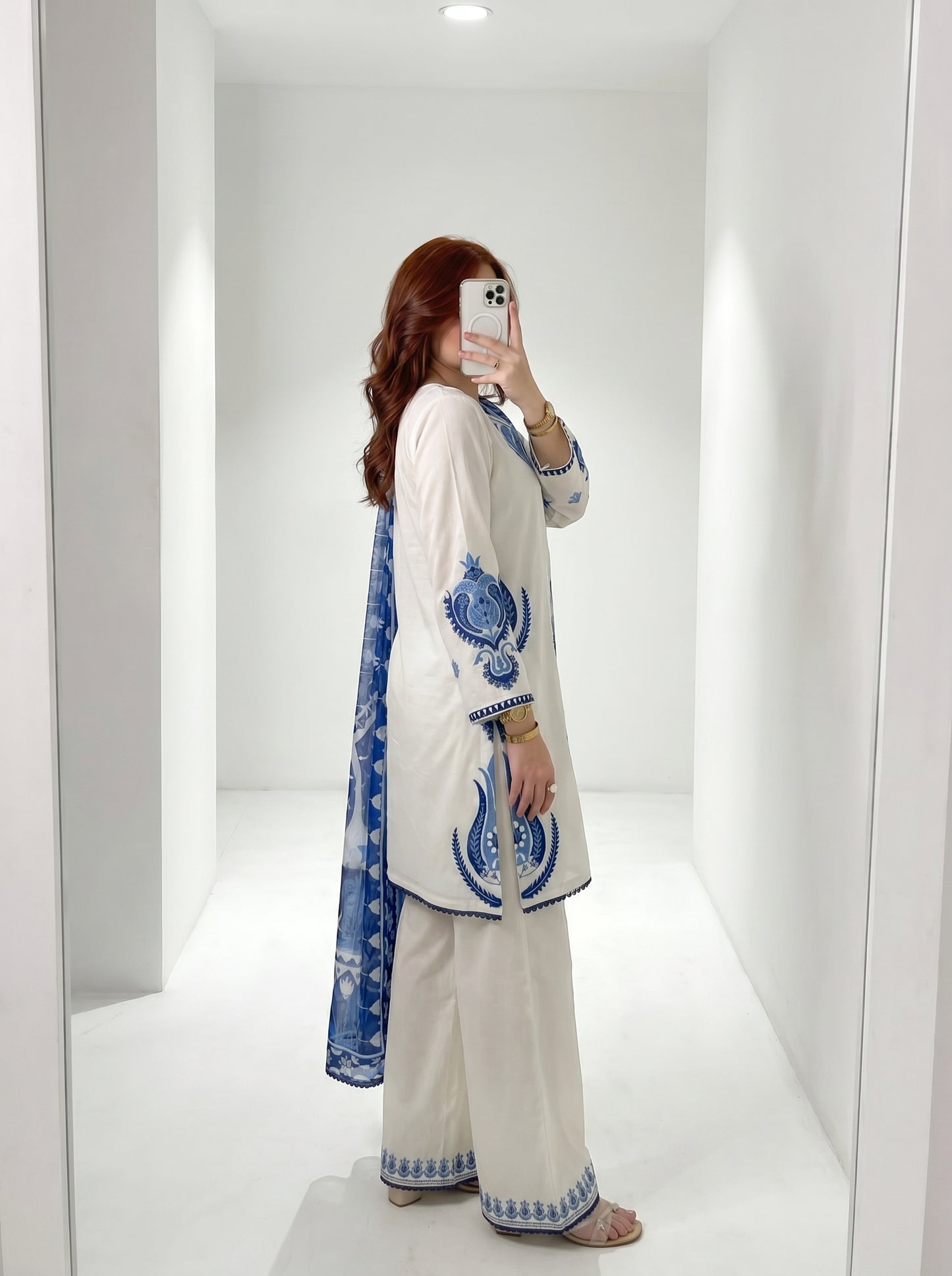 Yumna Embroidered - 3pc