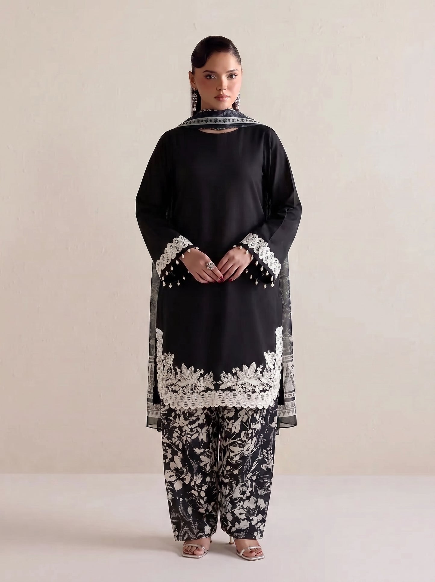 Mahe Embroidered -3pc