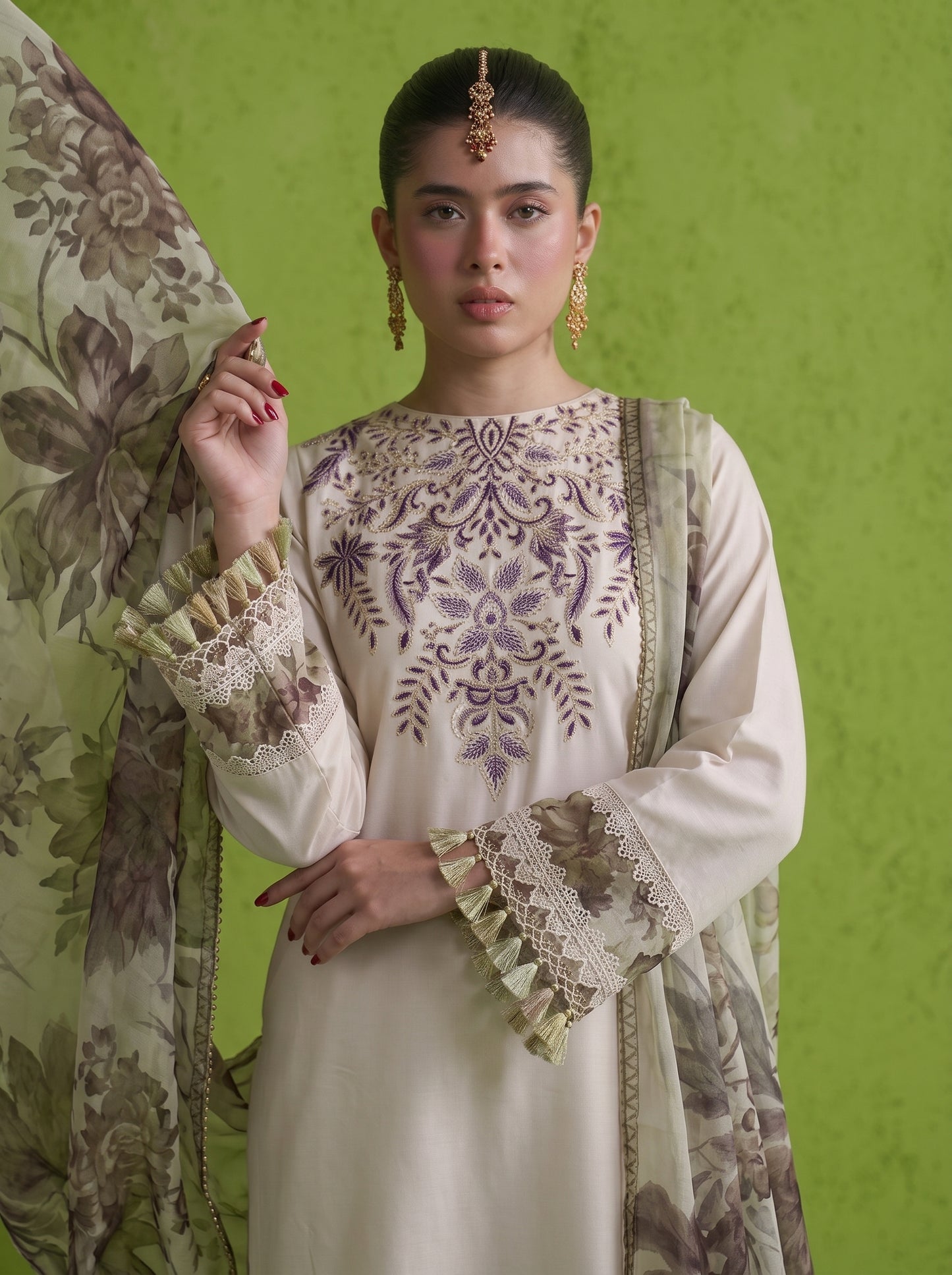 Sosan Embroidered -3pc