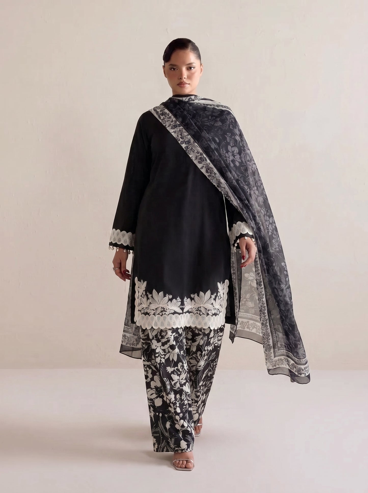 Mahe Embroidered -3pc