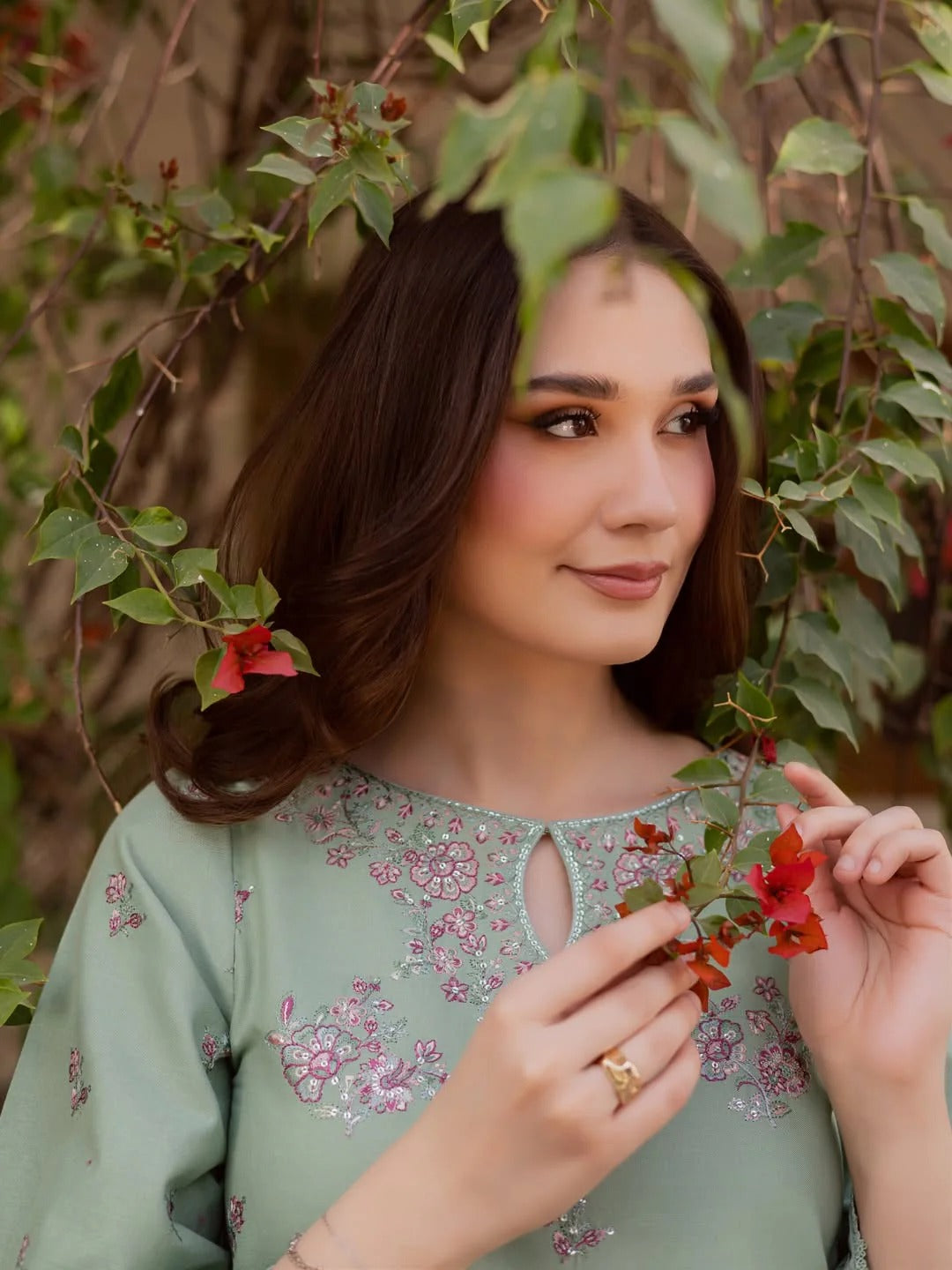 Aroosh Embroidered - 2pc