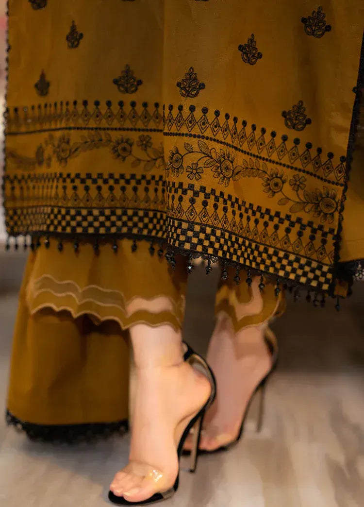 Ghazal Embroidered 3pc