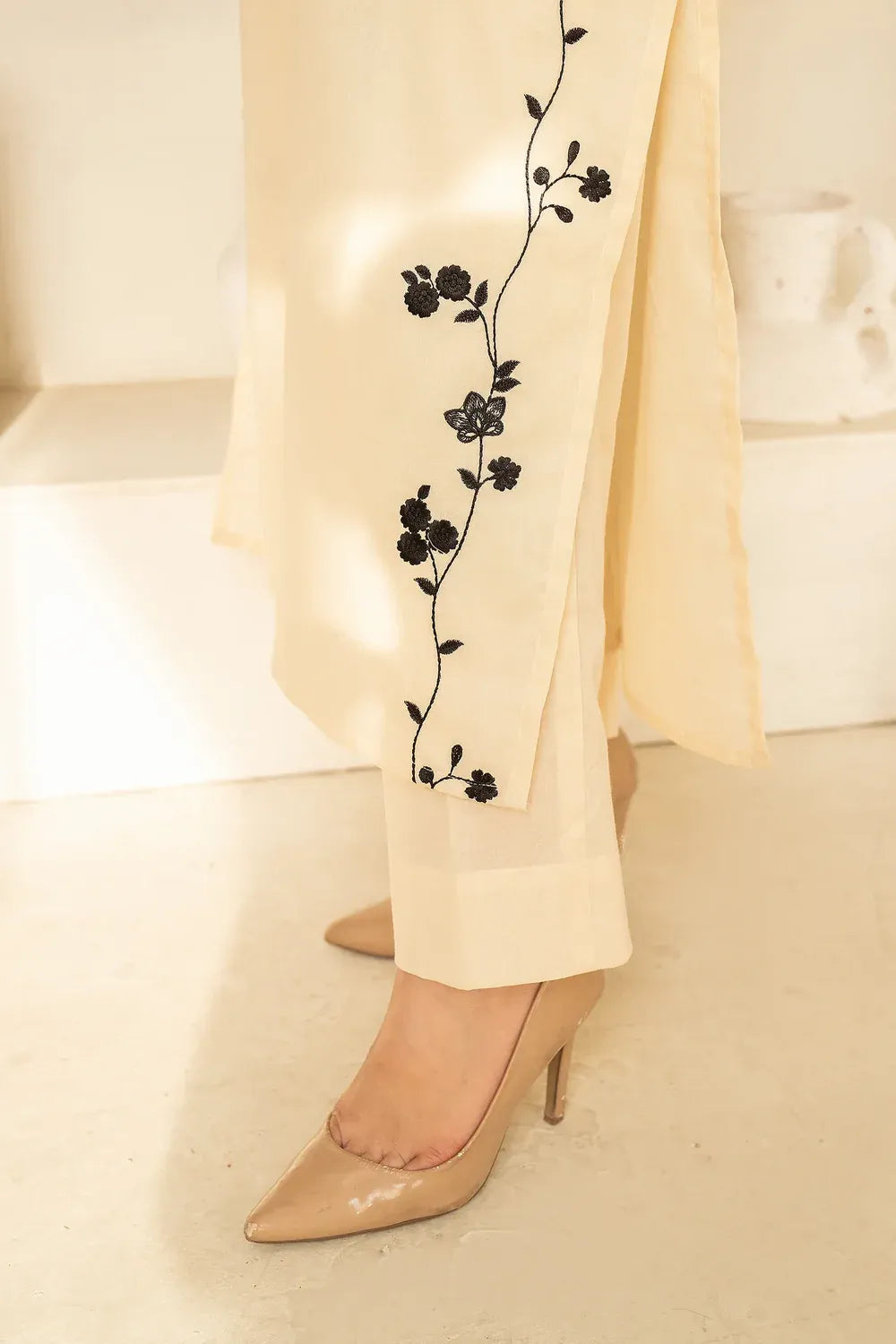 Noor jahan Embroidered 3pc