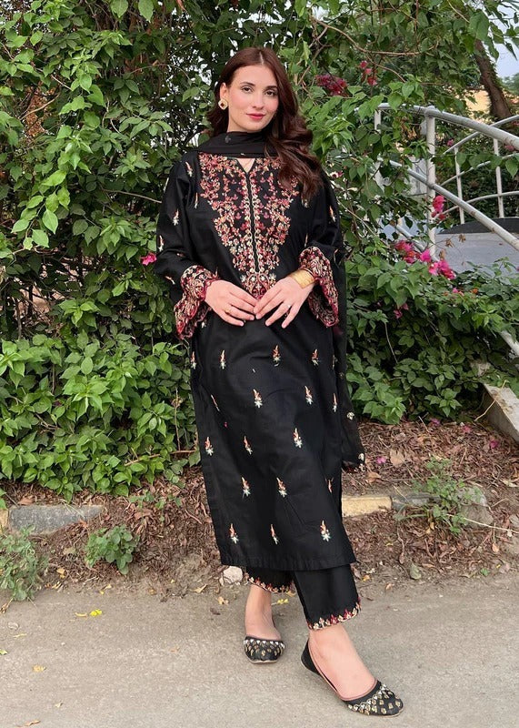 Parsa Embroidered - 3 Pieces