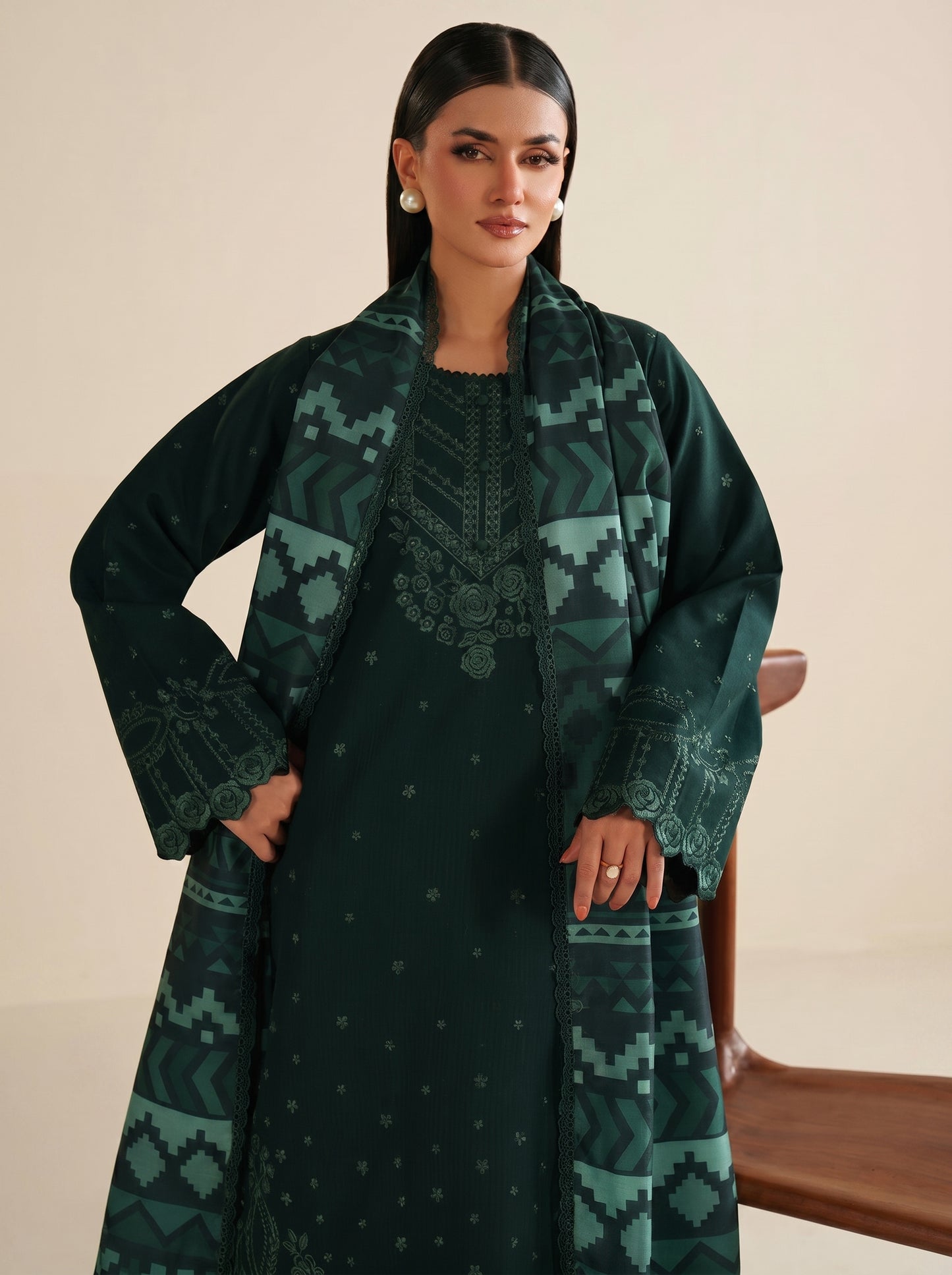 NAVYA - Embroidered 3pc